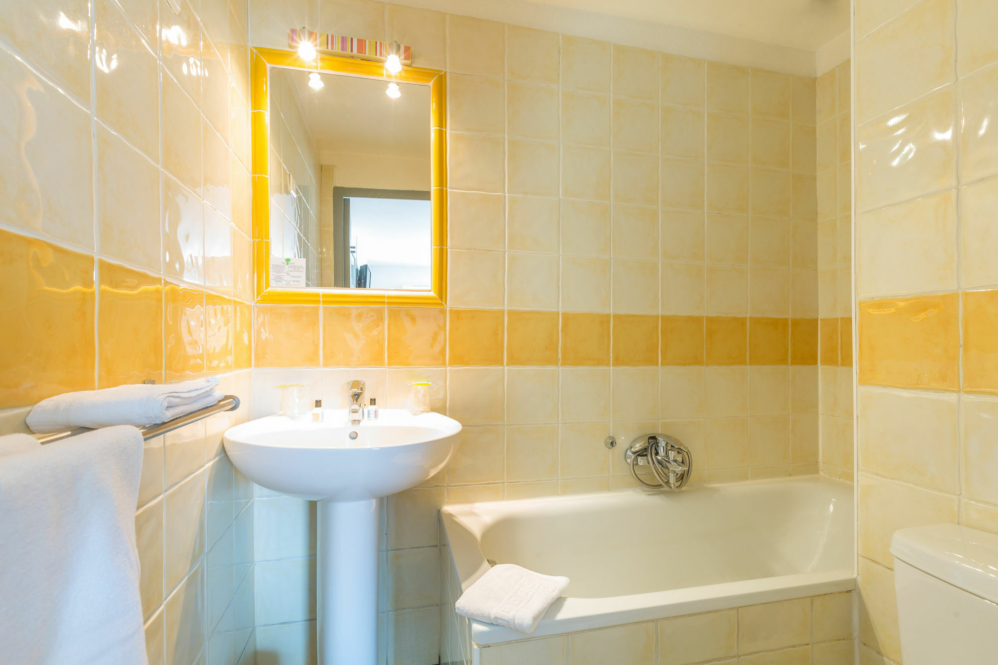 Europe Hotel Vieux Port Марсилия Екстериор снимка